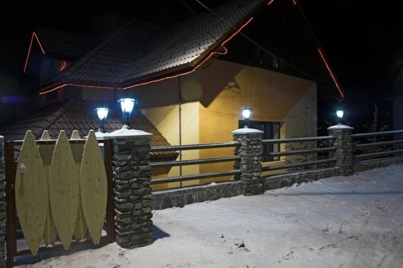 ホテル Pensiunea Turistica Delmonte Holiday シナヤ エクステリア 写真